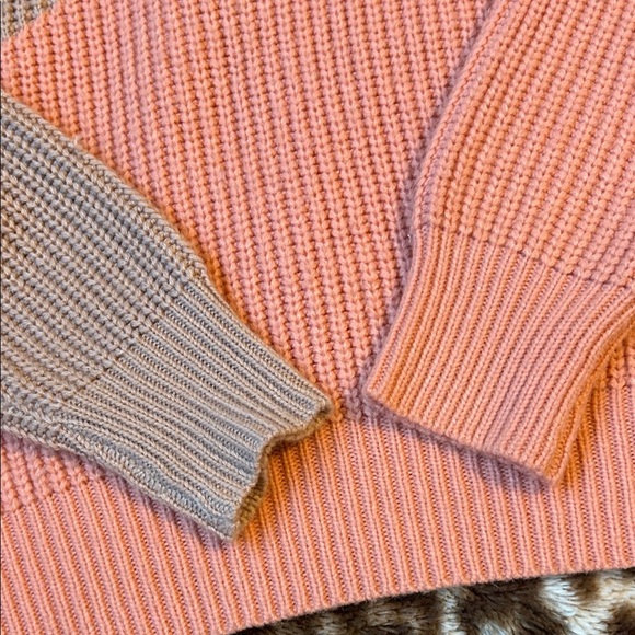 Colorblock Women's Sweater - Picture 3 of 7
